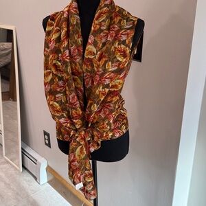 Accent by Lavello NWT Leaf Print Convertible Vest One size